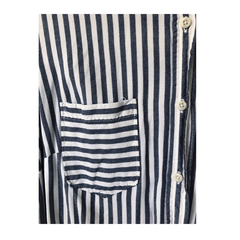 Mixed stripe button down - Picture 2 of 3